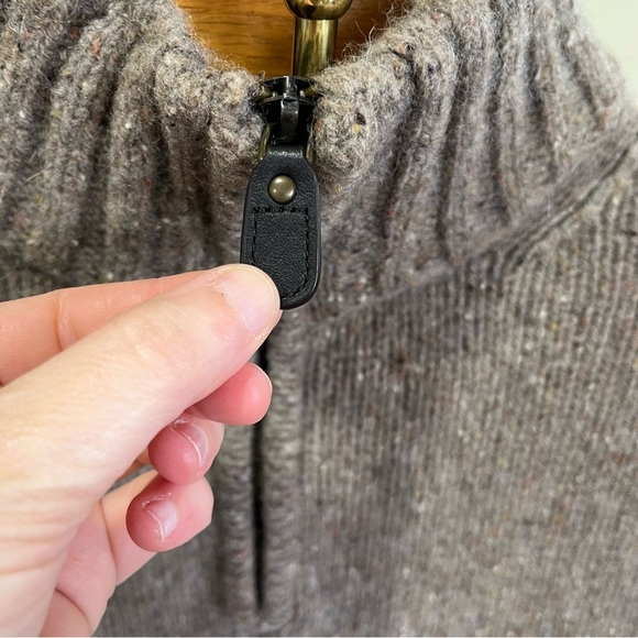 GAP Men’s Large Tan Speckled Qyarter-Zip Wool Blend Sweater - Picture 8 of 11